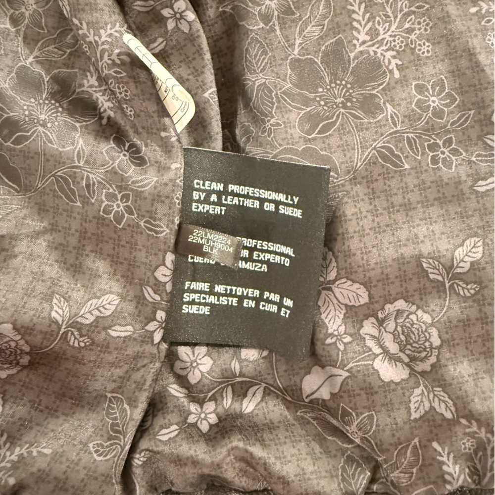 Guess Women's Sleek Black Leather Jacket - Picture 4 of 5